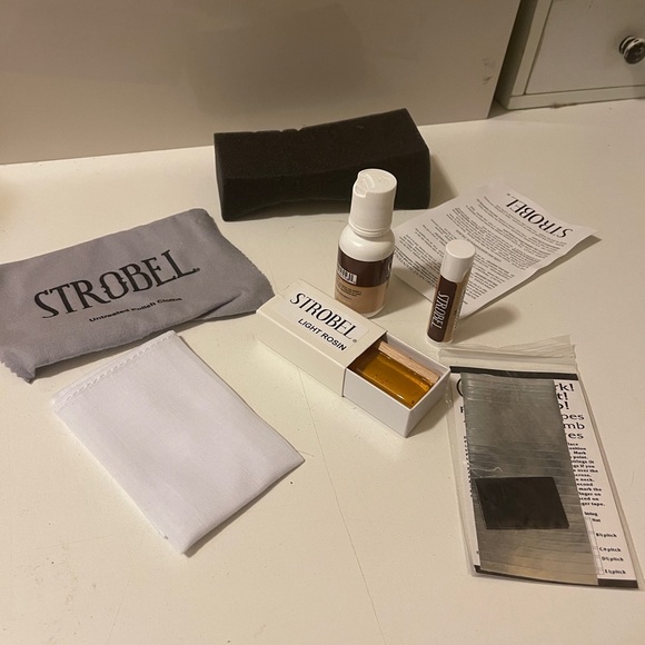 Violin kit including VIOLIN ROSIN wood polish straps and more - Picture 2 of 10